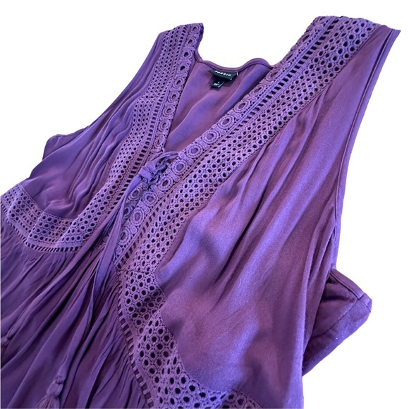 Torrid Boho Sleeveless Stretch Challis Lace Up Tank - Picture 7 of 15